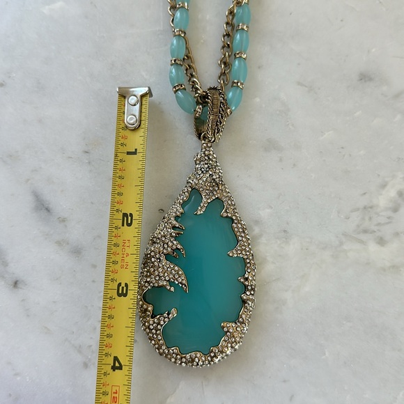 Beautiful Large Turquoise & Gold Tone Pendant Necklace With Crystal Details - Picture 5 of 7